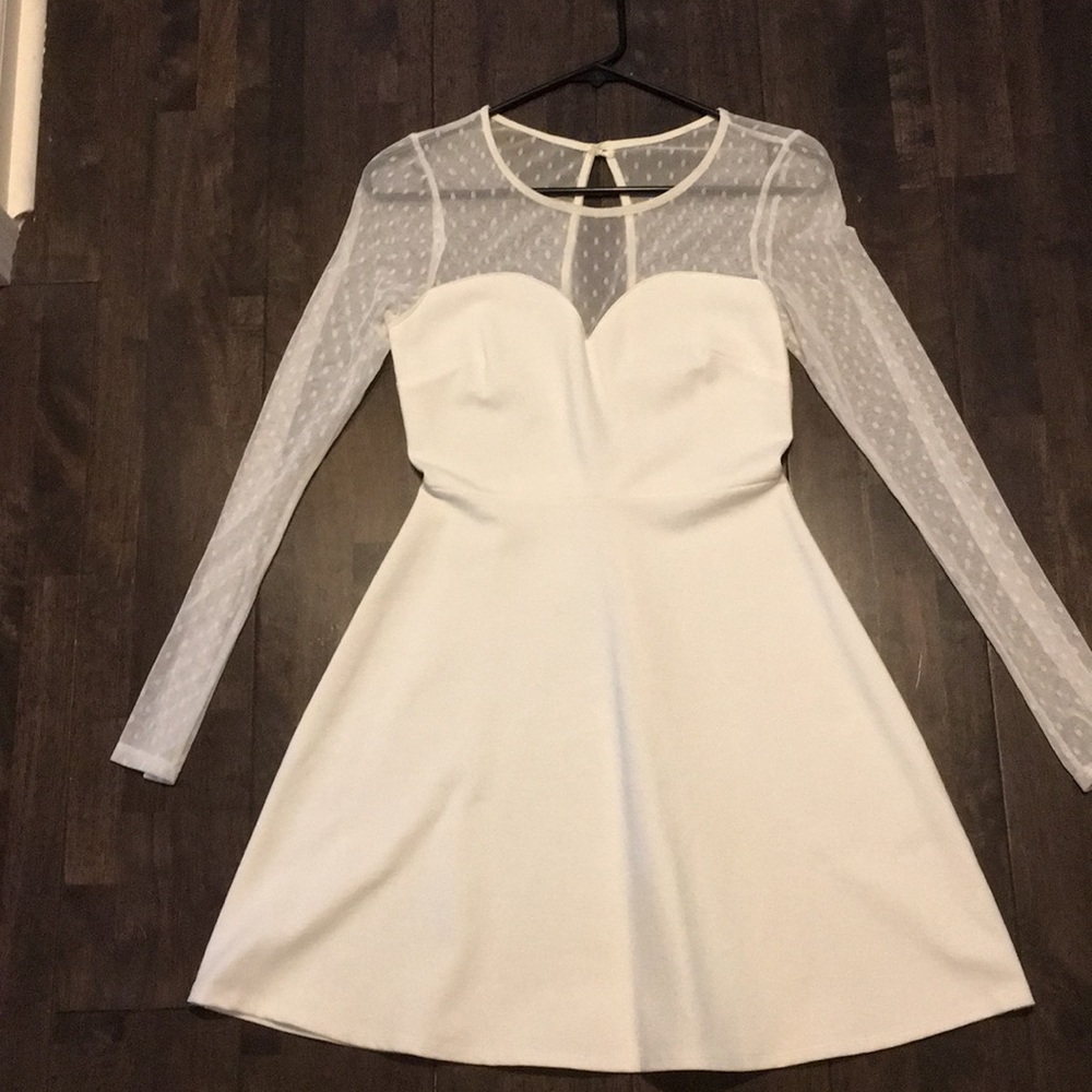 White Lace Sweetheart Dress